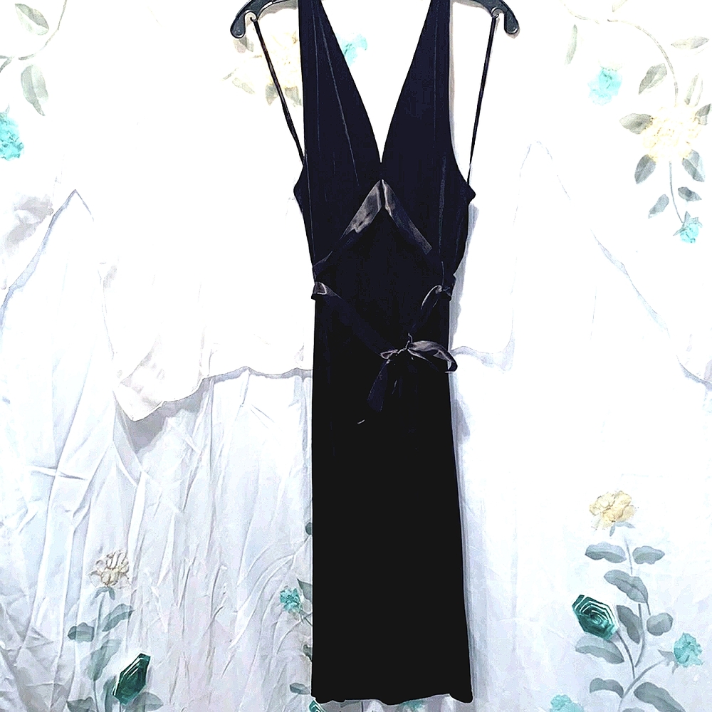 BCBGMaxAzria Blk Velvet Stretchy Halter Dress Sz L